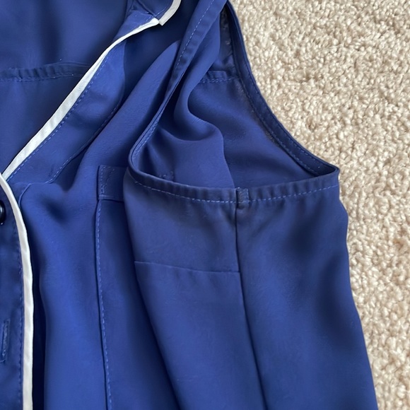 Navy blue with white detail button down from Express - Picture 5 of 7